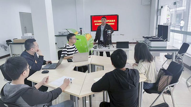 自考本科含金量揭秘：职场进阶的黄金跳板
