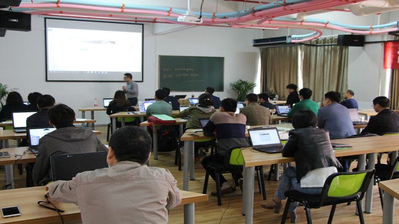 叉车培训学校选校攻略：揭秘五大关键考量因素